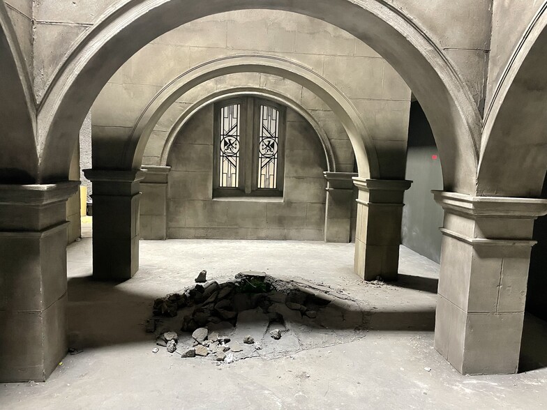 More Photos Of 4865 Arthur Kill Rd, Staten Island Warehouse For Sale