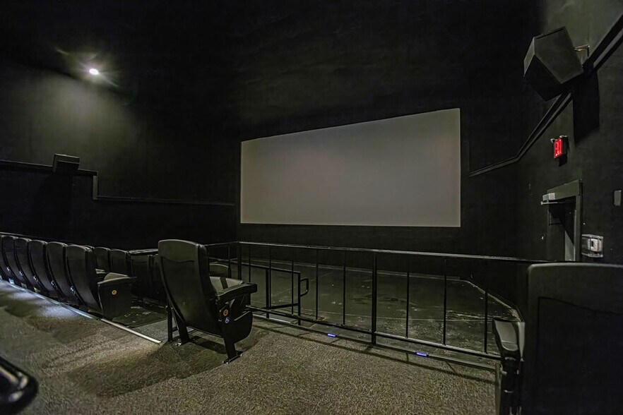 More Photos Of 4000 Fort Campbell Blvd, Hopkinsville Movie Theatre For Sale