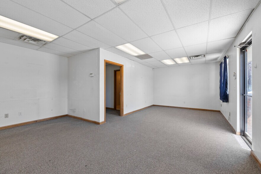 More Photos Of 217 Racquette Dr, Fort Collins Warehouse For Lease