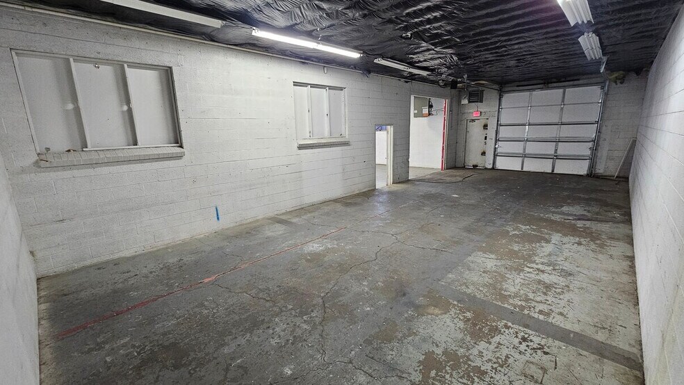 More Photos Of 5010-5030 Acoma St, Denver Warehouse For Lease