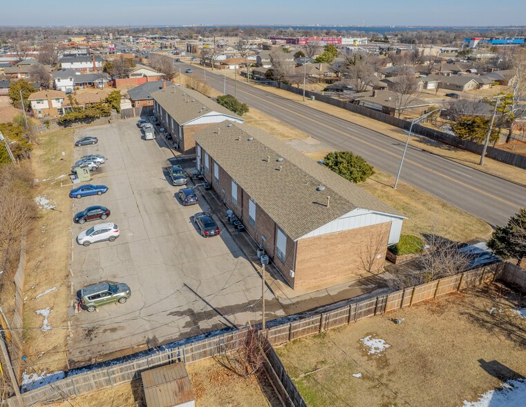 More Photos Of 7215-7219 N MacArthur Blvd, Warr Acres Apartments For Sale