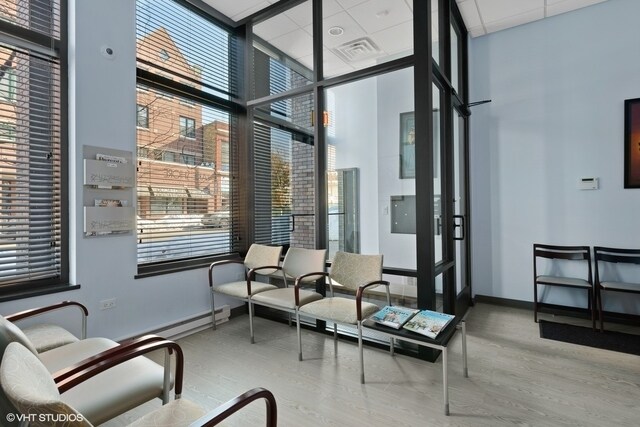 More Photos Of 2734 N Lincoln Ave, Chicago Office Residential For Lease