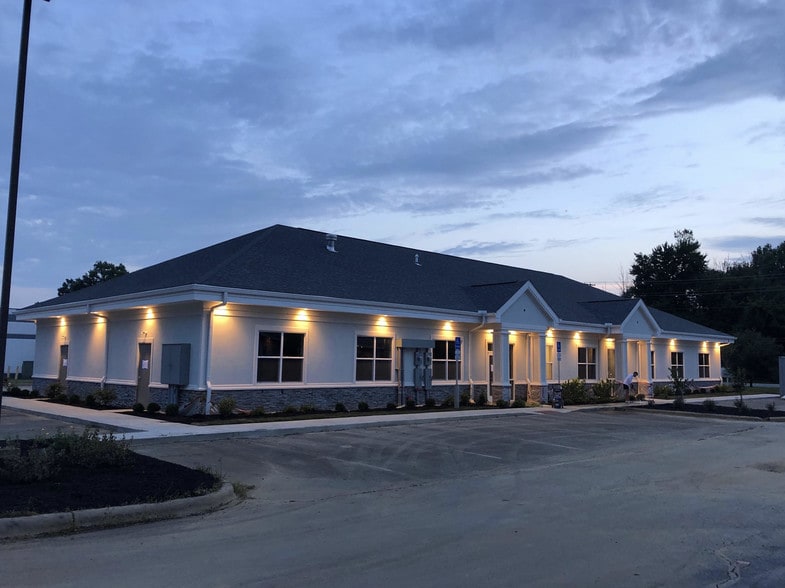 More Photos Of 610 Taylor Station Rd, Columbus Medical For Sale