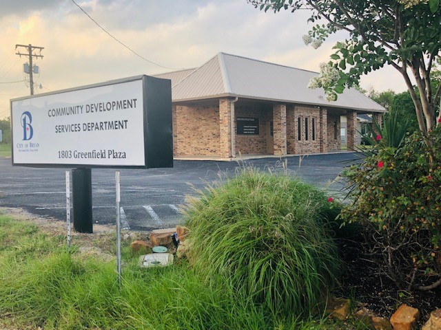 More Photos Of 1803 Greenfield Plz, Bryan Office For Lease