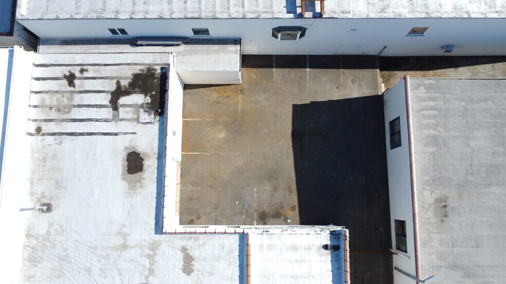 More Photos Of 169 Liberty Ave, Mineola Office For Sale