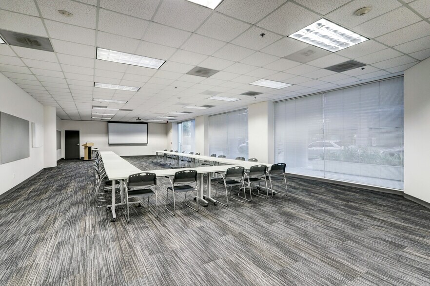 More Photos Of 1301 Fannin St, Houston Office For Lease