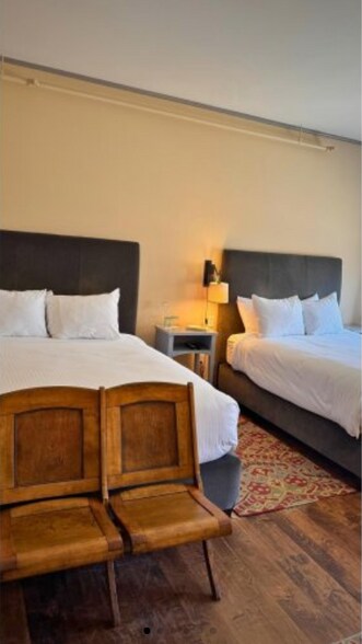 More Photos Of 297 North St, Pittsfield Hotel For Sale