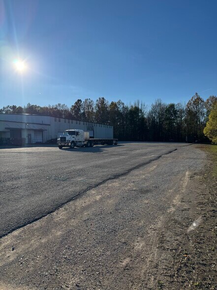 More Photos Of 700 Industrial Park Dr, Selmer Manufacturing For Sale