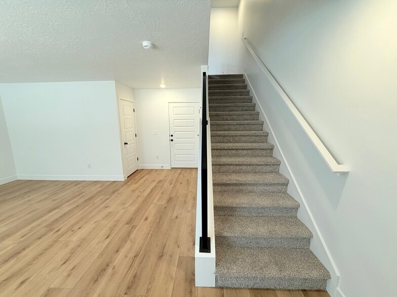 More Photos Of , Sandy Multifamily For Sale