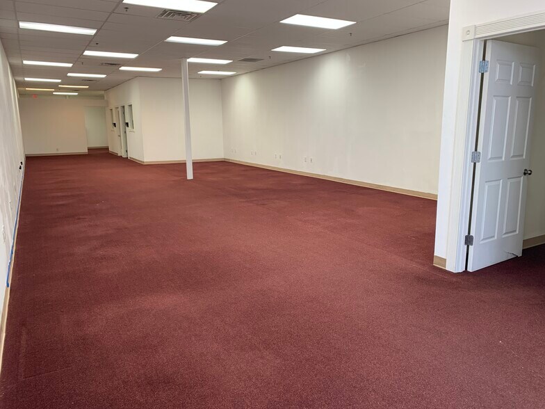 More Photos Of 4851 Lone Tree Way, Antioch Storefront Retail Office For Lease