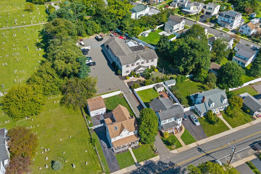 More Photos Of 466 Church St, Hamilton Office For Sale