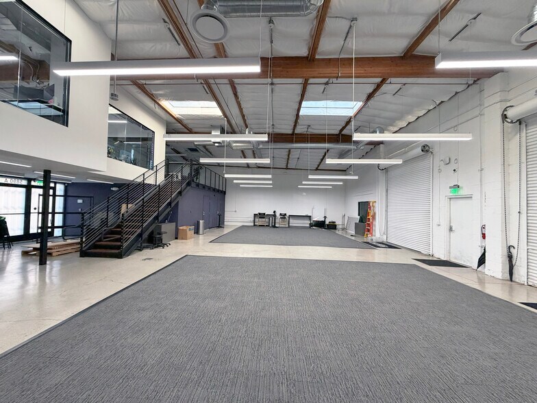 More Photos Of 5890 Blackwelder St, Culver City Office For Sale