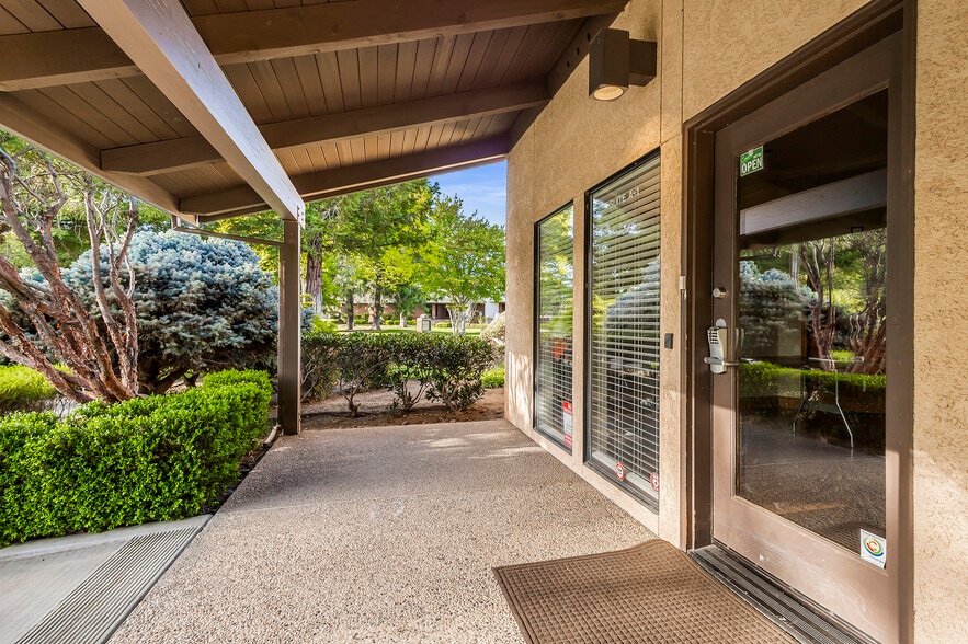 More Photos Of 1367 E Lassen Ave, Chico Office For Sale