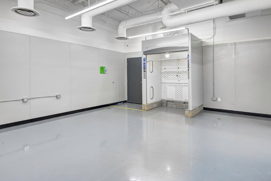 More Photos Of 1045 W 45th Ave, Denver Warehouse For Sale