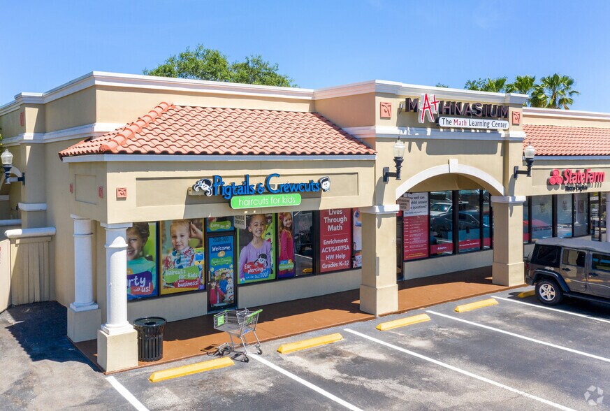 More Photos Of 7506-7524 Dr Phillips Blvd, Orlando Unknown For Lease