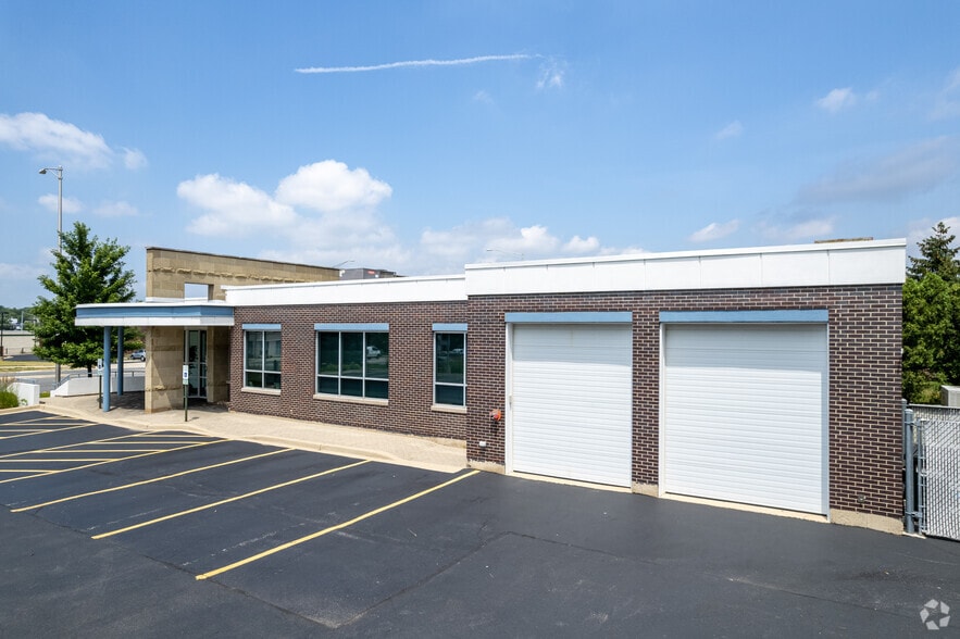 More Photos Of 1159 N Main St, Glendale Heights Office For Sale