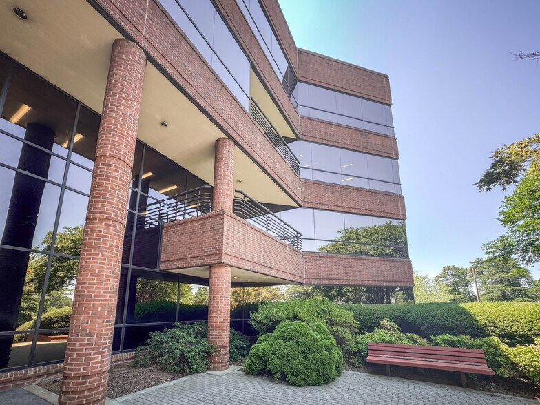 More Photos Of 2675 Breckinridge Blvd, Duluth Office For Lease