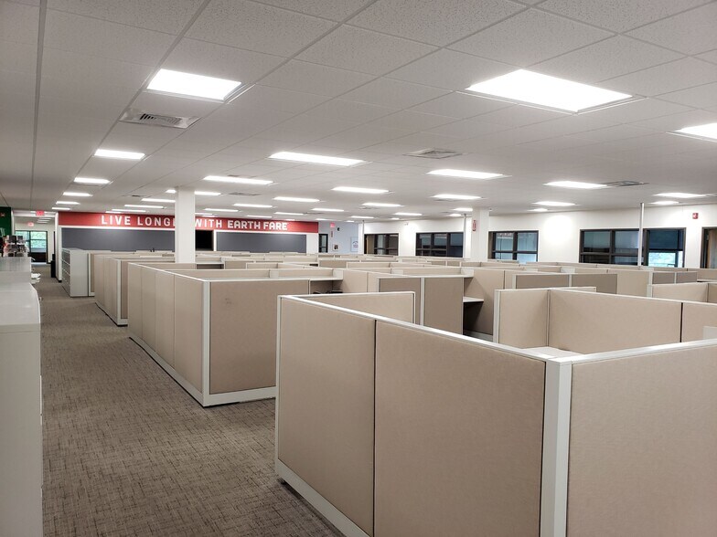 More Photos Of 220 Continuum Dr, Fletcher Research And Development For Sale