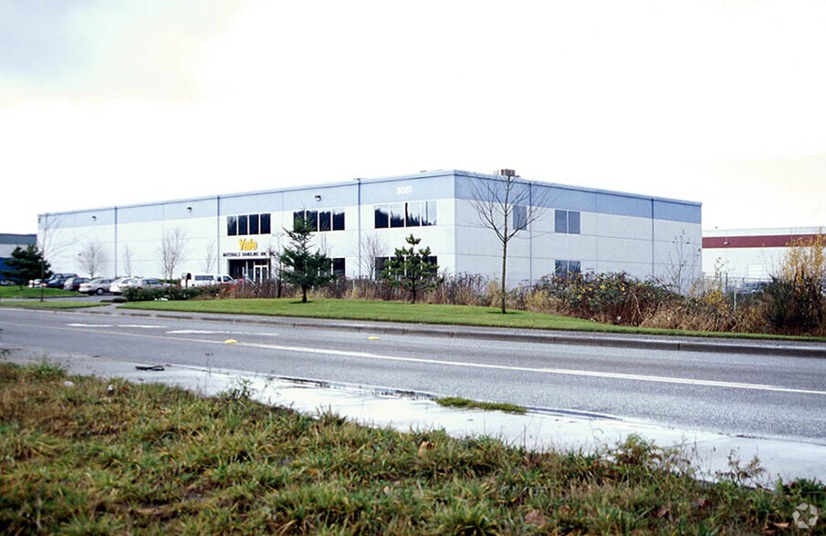 More Photos Of 3051 E Valley Rd, Renton Manufacturing For Lease