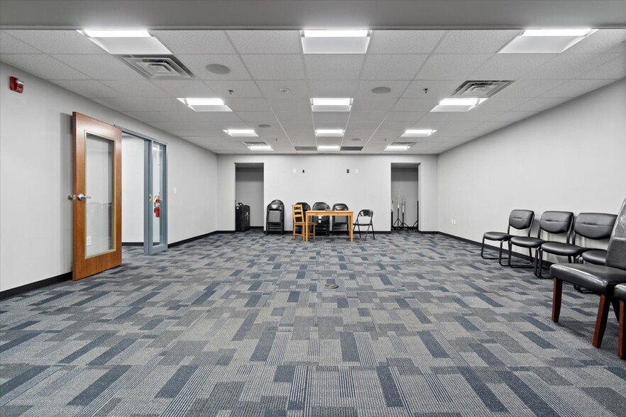 More Photos Of 201 W Carmel Dr, Carmel Theater Concert Hall For Lease