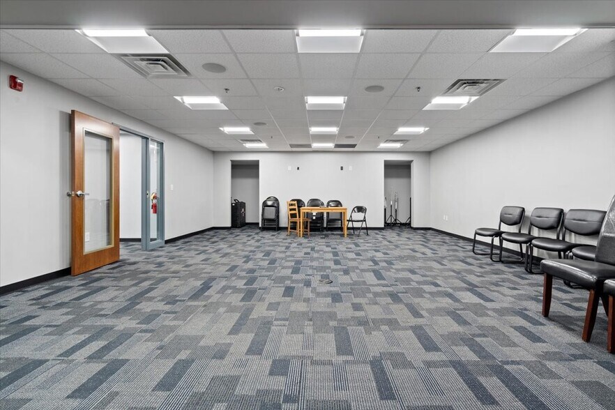 More Photos Of 201 W Carmel Dr, Carmel Theater Concert Hall For Lease