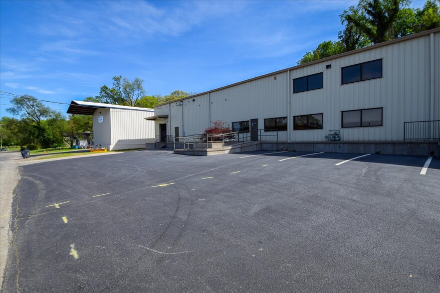 Primary Photo Of 2224 Buford Ave, Roanoke Warehouse For Lease