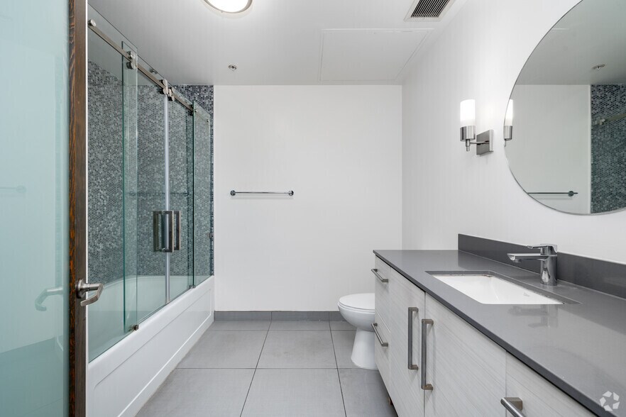 More Photos Of 217 E 8th St, Los Angeles Apartments For Lease