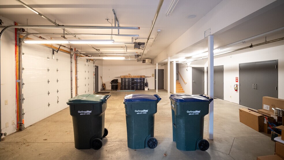 More Photos Of 3416 Lakeridge Pl NW, Rochester Office For Lease