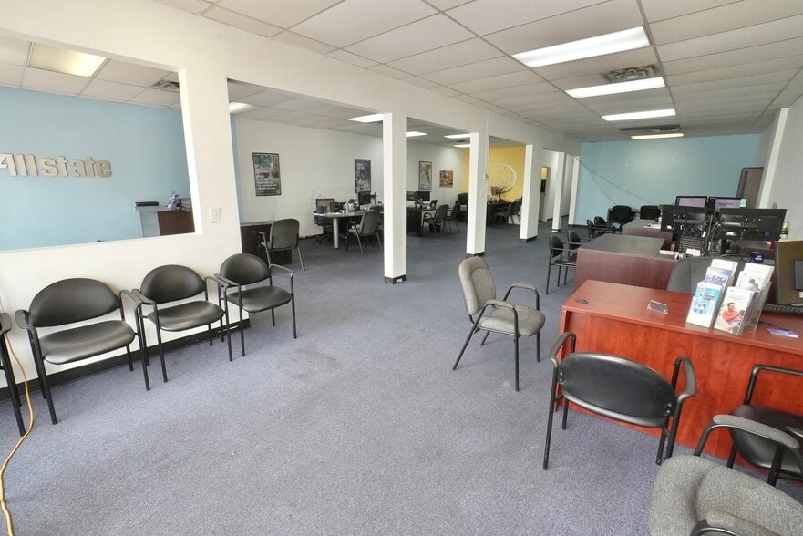 More Photos Of 137-145 Washington Ave, Belleville Unknown For Lease