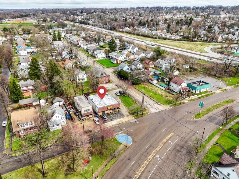 More Photos Of 1215 Kenmore Blvd, Akron Freestanding For Sale