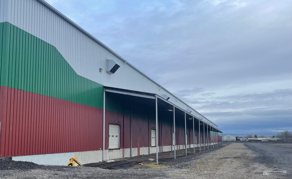 More Photos Of 49 E 3rd Ave, Toppenish Food Processing For Lease