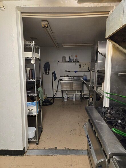 More Photos Of 1390 Broadway Rd, Milton Restaurant For Sale