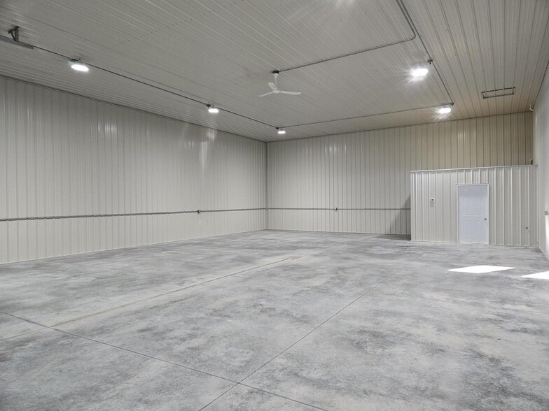 More Photos Of 615 Enterprise St N, Aberdeen Self Storage For Lease