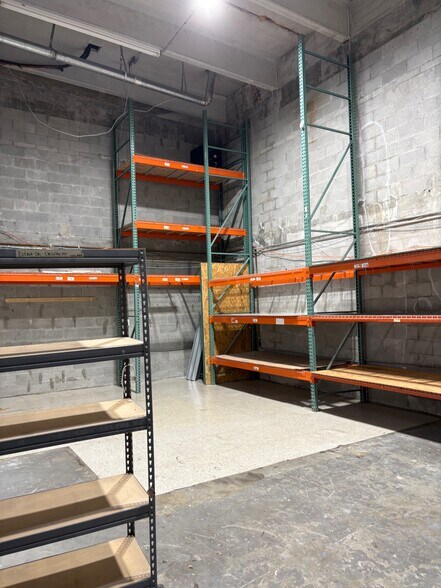 More Photos Of 5745-5759 NW 151st St, Miami Lakes Light Distribution For Lease