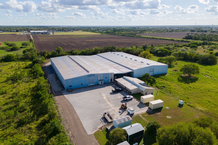 More Photos Of 14392 W Expressway 83, Harlingen Manufacturing For Lease