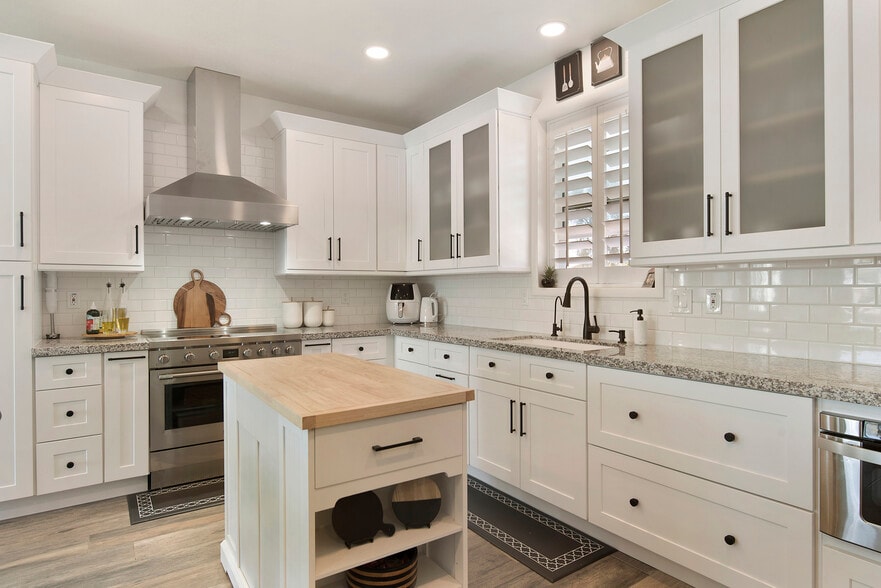 More Photos Of 8822 W Deer Valley Rd, Peoria Specialty For Sale