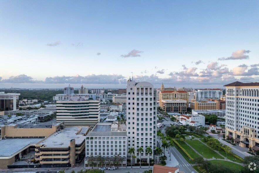 More Photos Of 2800 Ponce de Leon Blvd, Coral Gables Office For Lease