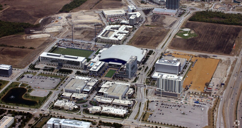 More Photos Of 17 Cowboys Way, Frisco Office For Sale