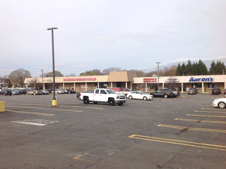 More Photos Of 1020-1060 E Ridge Rd, Rochester General Retail For Sale
