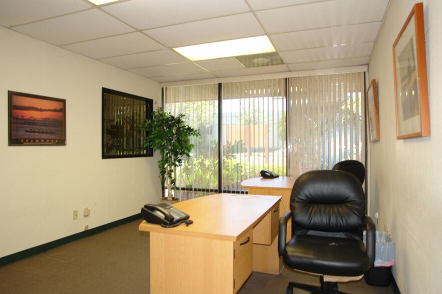 More Photos Of 2170 Oakland Rd, San Jose Light Manufacturing For Lease