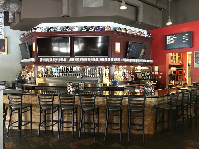 More Photos Of 2820 Historic Decatur Rd, San Diego Unknown For Lease