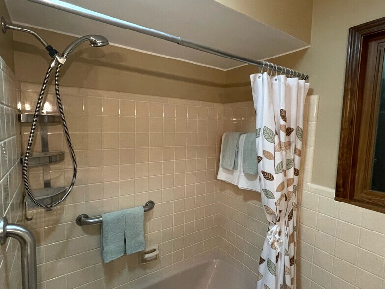 More Photos Of 5743 Meldrum Rd, Casco Airplane Hangar For Sale