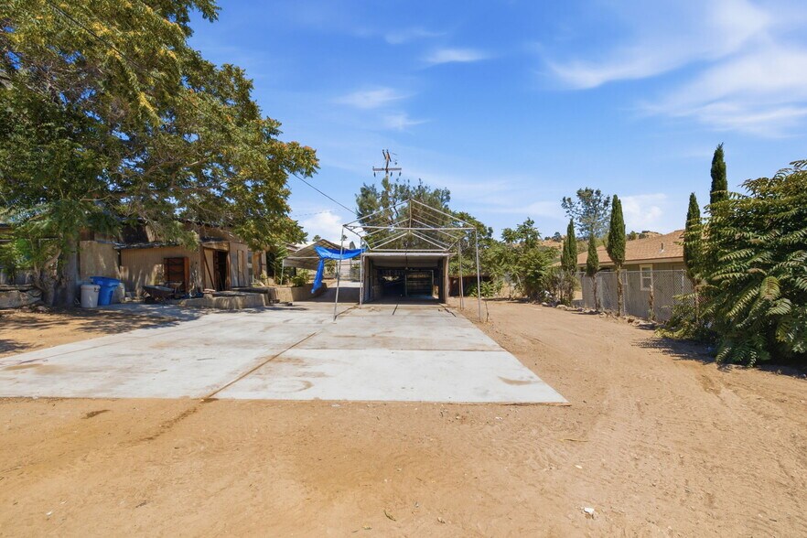 More Photos Of 1 Lakeview Dr, Wofford Heights Light Distribution For Sale