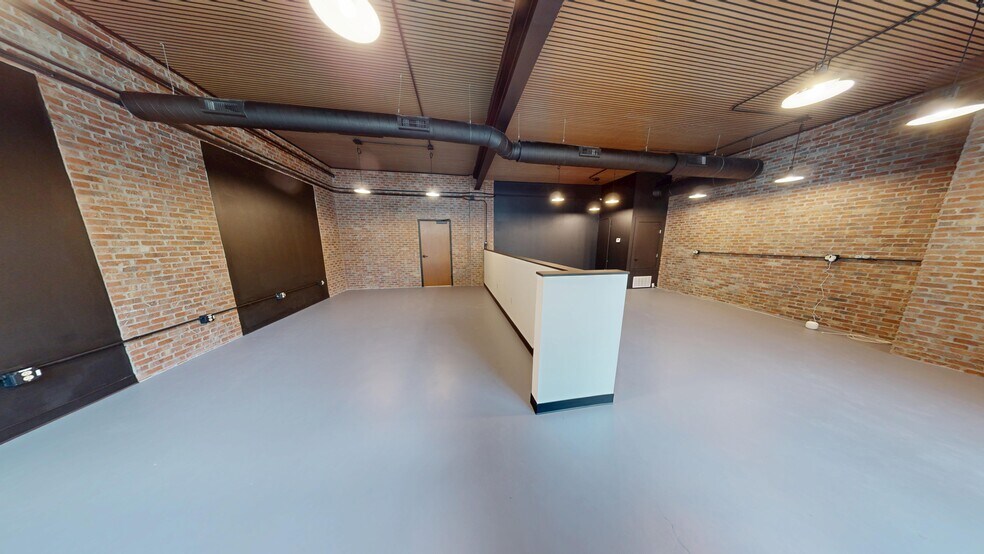 More Photos Of 2324 S Lamar Blvd, Austin Unknown For Lease