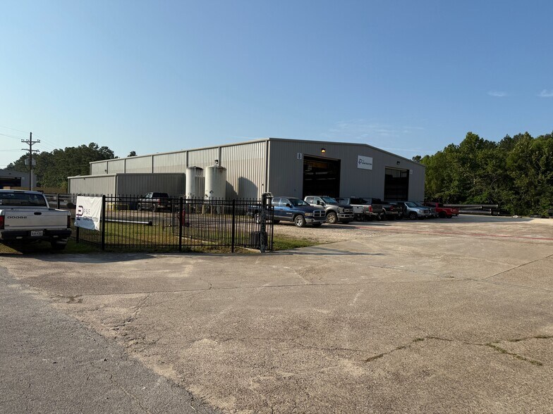 More Photos Of 1105 Old 69 hwy, Kountze Warehouse For Sale