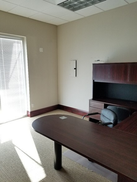More Photos Of 10368 W State Road 84, Davie Office For Lease