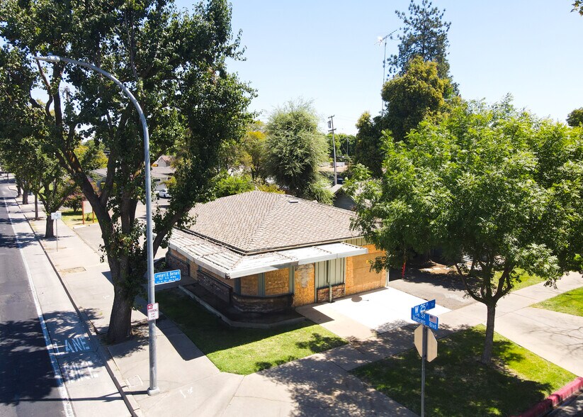 More Photos Of 2510 M St, Merced Office For Sale