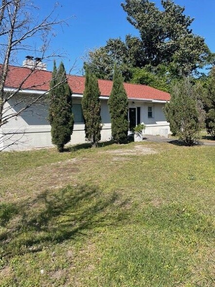 More Photos Of 4907 Oleander Dr, Wilmington Office Residential For Sale