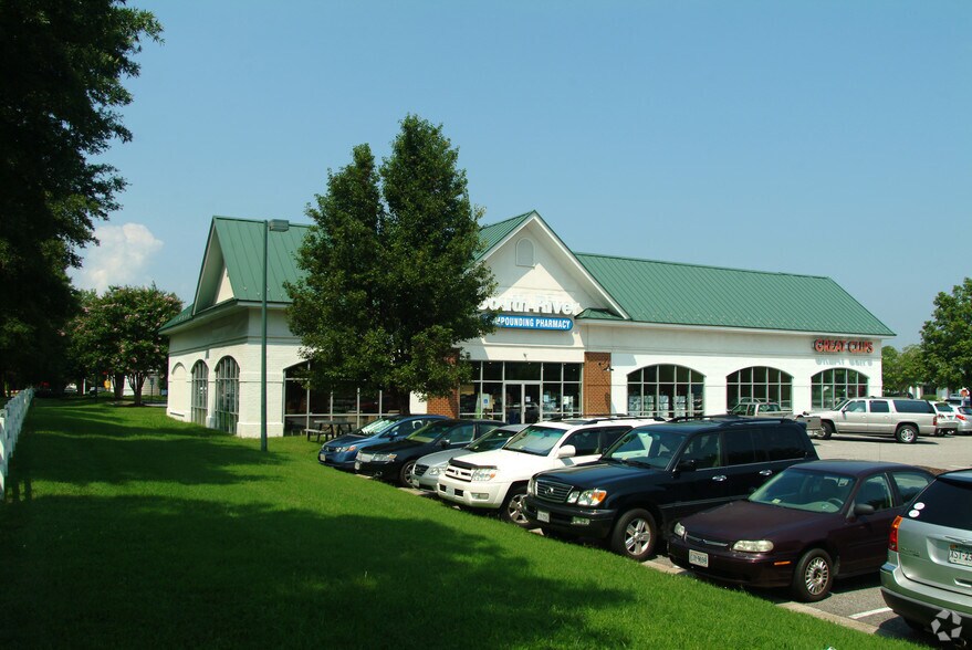 More Photos Of 11400-11500 W Huguenot Rd, Midlothian Unknown For Lease