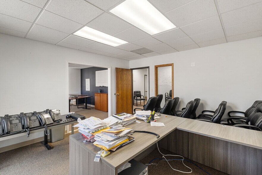 More Photos Of 4341 S Westnedge Ave, Kalamazoo Office For Lease